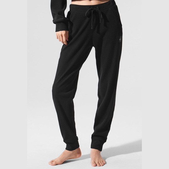 ALO Yoga Muse Ribbed Sweatpant in Black | Size Small - Picture 2 of 9